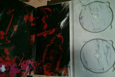 Dir en grey - In Weal or Woe Front Cover